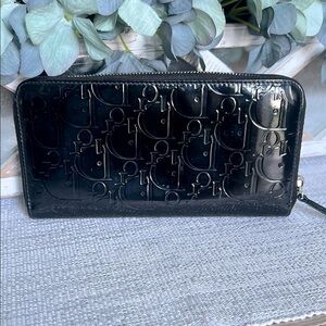 Christian Dior Trotter Patent leather Black Long Zip Around Wallet GUC